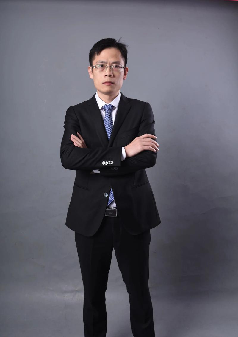 唐亦辰 灯光与摄影艺术负责人